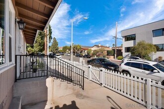 5220 Cass St in San Diego, CA - Building Photo - Building Photo
