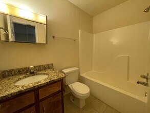 135 Hunter's Run Rd in Athens, GA - Building Photo - Building Photo