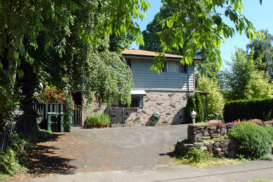 1303-1311 NE 24th Ave in Portland, OR - Building Photo