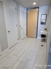 353 E Bonneville Ave in Las Vegas, NV - Building Photo - Building Photo