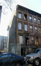 6 W 130th St in New York, NY - Building Photo - Building Photo