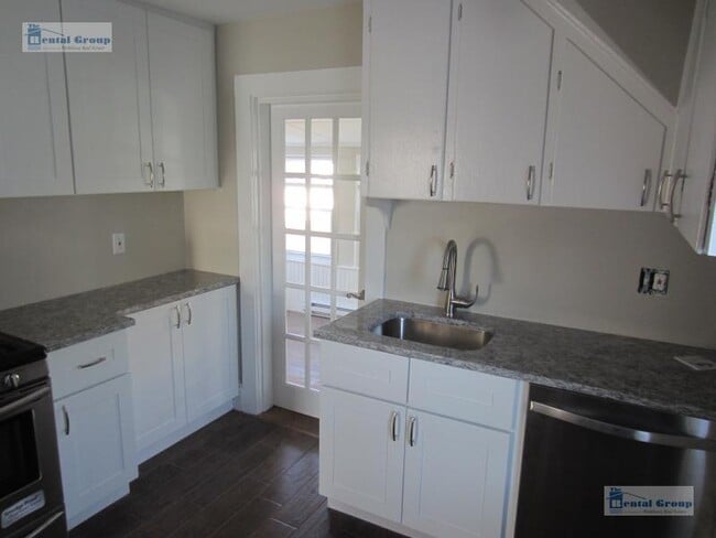 26 Rand St, Unit 2 in Malden, MA - Foto de edificio - Building Photo