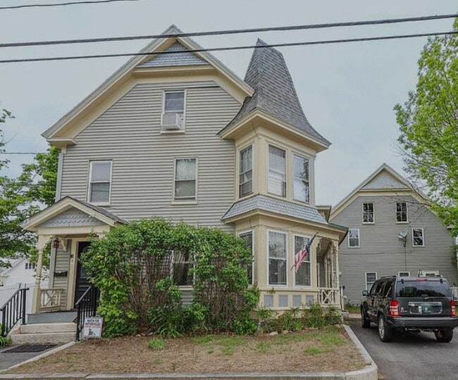 15 Pleasant St