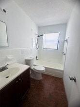 2647 NW 20th St in Fort Lauderdale, FL - Building Photo - Building Photo
