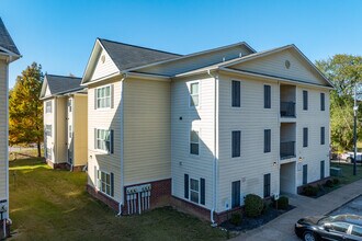 Ruby Oaks Apartments in Memphis, TN - Building Photo - Building Photo