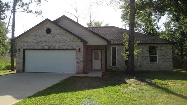 167 E Cattle Dr in Onalaska, TX - Building Photo - Building Photo