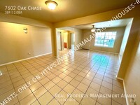 7602 Oak Chase in San Antonio, TX - Foto de edificio - Building Photo