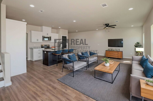 property at 4720 Clive Ave