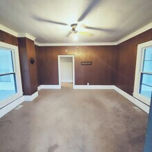 302 Dahl St in Madison, NC - Building Photo - Building Photo