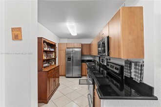 401 69th St in Miami, FL - Building Photo - Building Photo