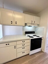 20102 Port Cir in Huntington Beach, CA - Building Photo - Building Photo