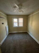 924 S 74th St in West Allis, WI - Building Photo - Building Photo