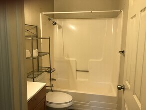 232 Donald Terrace in Myrtle Creek, OR - Building Photo - Building Photo