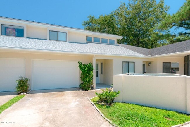property at 172 La Pasada Cir S
