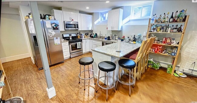 227 Norfolk St, Unit 231-6 in Cambridge, MA - Building Photo - Building Photo