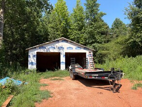 208 Daily Rd in Alto, GA - Foto de edificio - Building Photo
