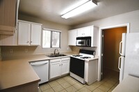 8802 E University Dr in Mesa, AZ - Building Photo - Building Photo