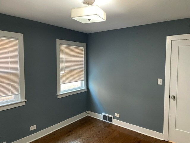 property at 5940 N Virginia Ave