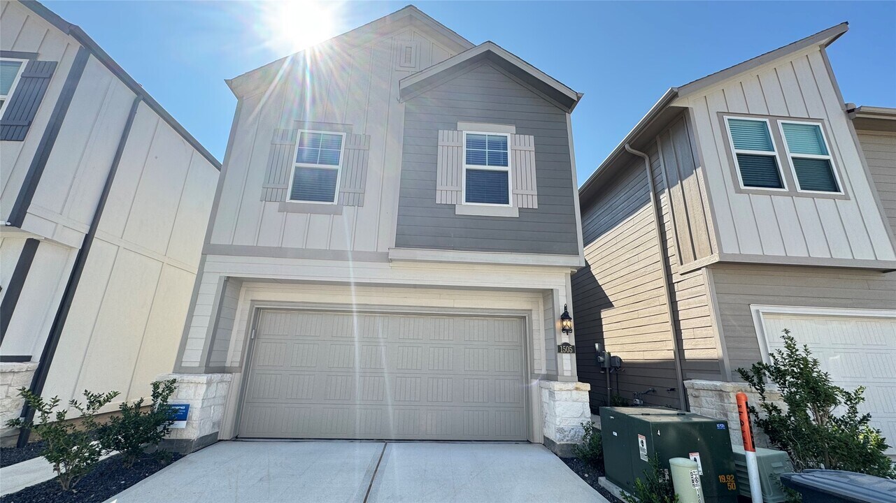 1505 Red Acer Dr in Houston, TX - Building Photo
