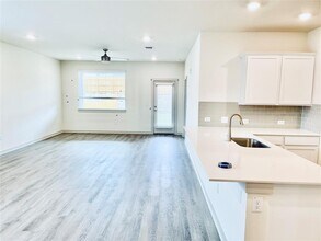 2413 Sisterdale Ln in Austin, TX - Building Photo - Building Photo