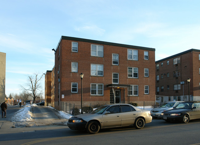 120 Retreat Ave in Hartford, CT - Building Photo - Building Photo