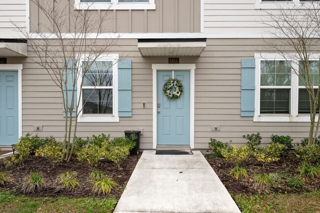 property at 8415 Zenith Cir