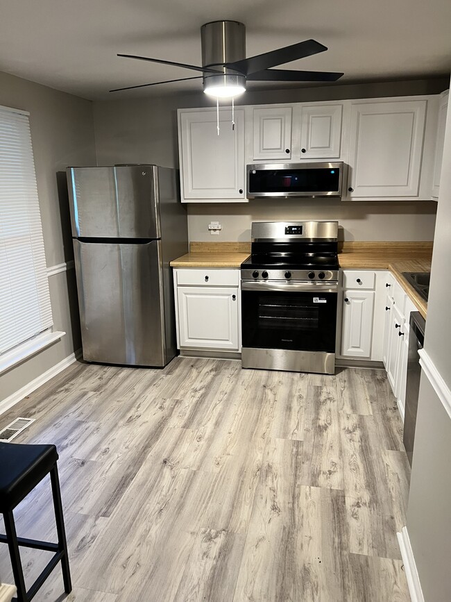 7272 Shellburne Dr in Raleigh, NC - Building Photo - Building Photo