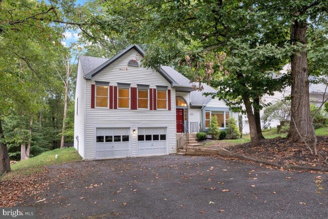 property at 307 Raft Cove