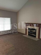 1547 S Hunters Dr in Newark, OH - Building Photo - Building Photo