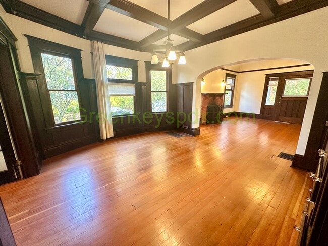 4727 NE 10th Ave in Portland, OR - Building Photo - Building Photo