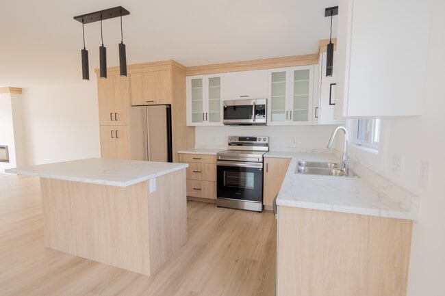 property at 102 Simone Gallant Cres