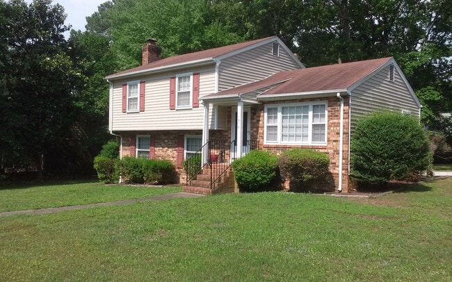 1510 Edenburry Dr in Richmond, VA - Building Photo - Building Photo