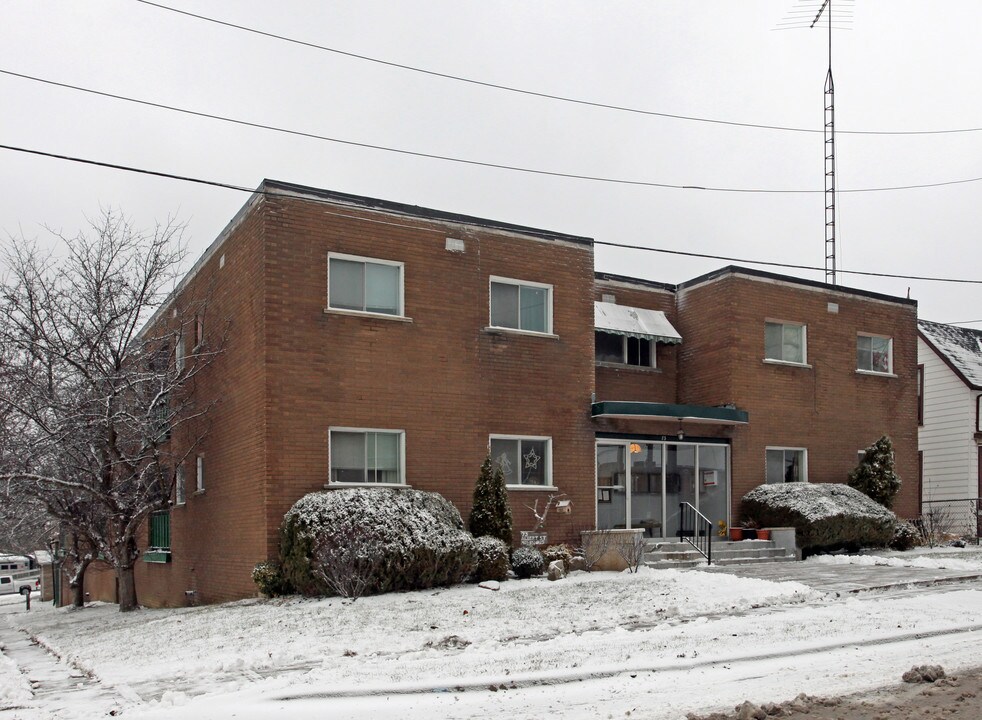 73 Albert St in Uxbridge, ON - Building Photo