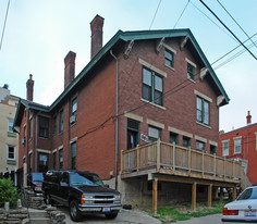 979-981 Hatch St in Cincinnati, OH - Foto de edificio - Building Photo