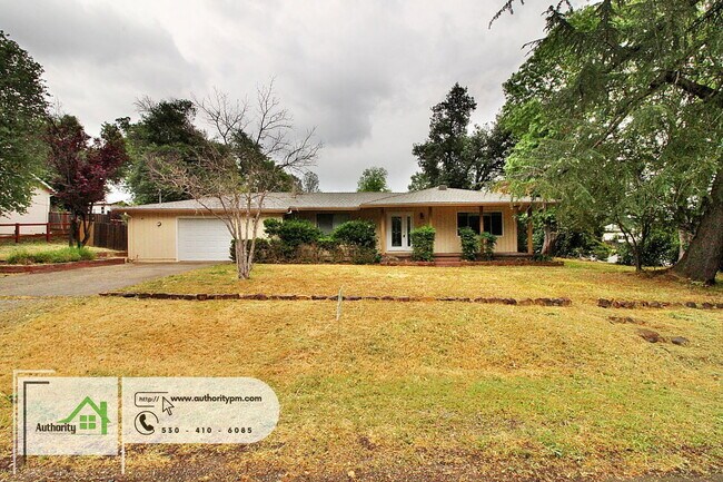 3773 Ricardo Ave in Redding, CA - Building Photo - Building Photo