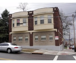 5018 Marion Ave in Cincinnati, OH - Foto de edificio - Building Photo