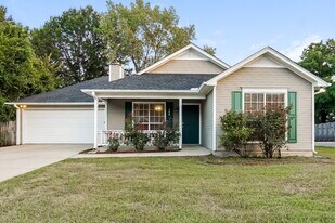 511 Laurel Woods Trail in Helena, AL - Building Photo
