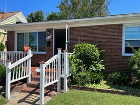 1535 Mt Vernon Ave in Portsmouth, VA - Building Photo