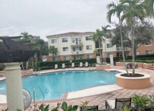 9873 Baywinds Blvd in Royal Palm Beach, FL - Building Photo - Building Photo