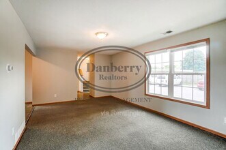 1103 N Byrne Rd in Toledo, OH - Building Photo - Building Photo