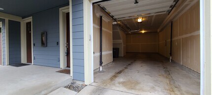 2115 201st Pl SE in Bothell, WA - Foto de edificio - Building Photo