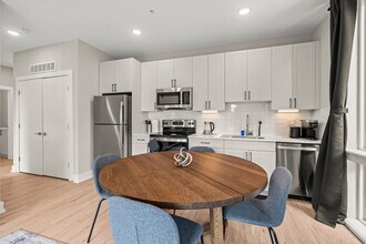 916 N Delaware Ave in Philadelphia, PA - Building Photo - Building Photo