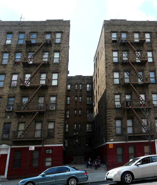 1584 E 172nd St in Bronx, NY - Foto de edificio - Building Photo