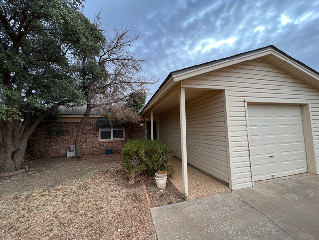 9607 Durham Ave in Lubbock, TX - Building Photo - Building Photo