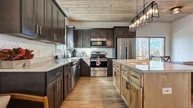 360 Prince Dr in Morganton, GA - Building Photo - Building Photo