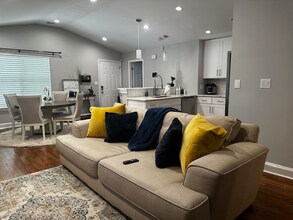 428 Eagles Nest Way in Riverdale, GA - Building Photo - Building Photo
