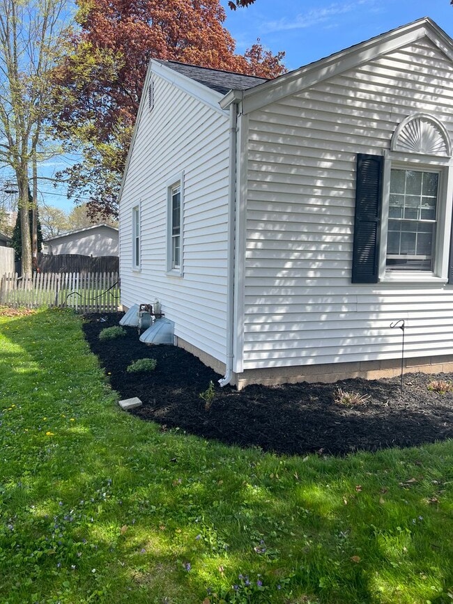 644 Hansen St in Neenah, WI - Building Photo - Building Photo