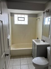 6046 N 61st St in Milwaukee, WI - Building Photo - Building Photo