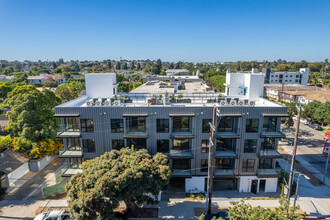 11600 National Blvd in Los Angeles, CA - Building Photo - Building Photo