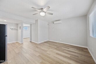 3025 N 32nd St in Phoenix, AZ - Building Photo - Building Photo